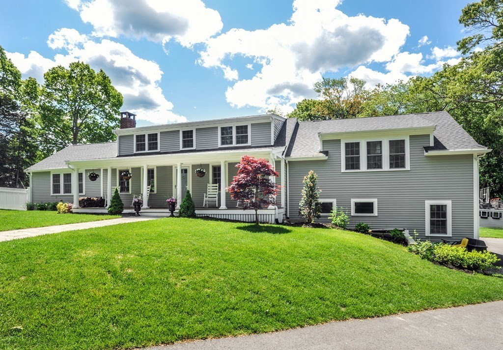 29 Pine Ridge Ln