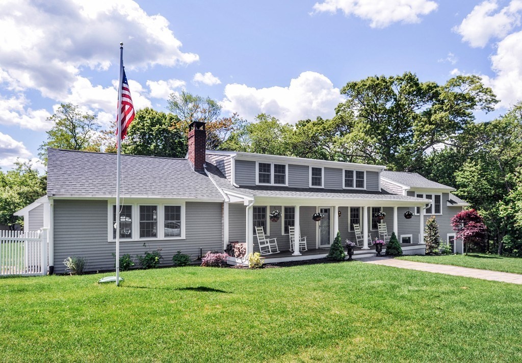 29 Pine Ridge Ln