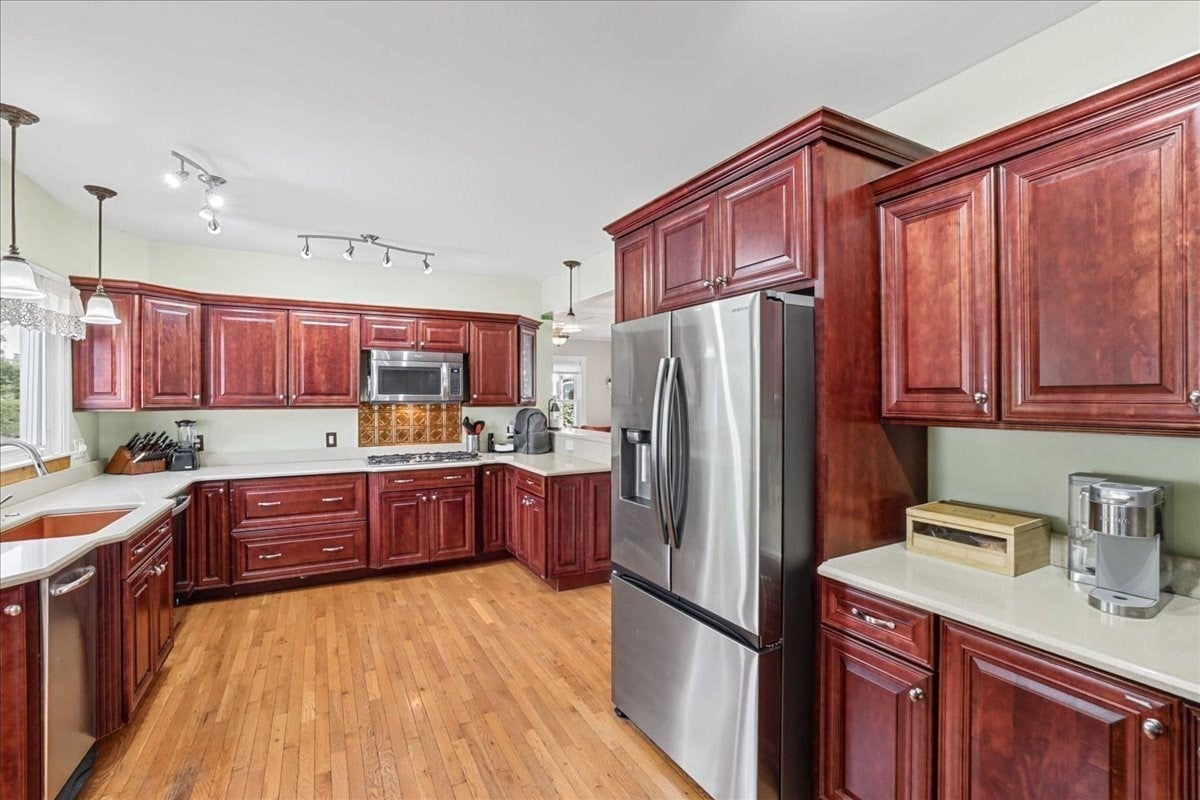307 S Main Street, Attleboro, MA Photo #10