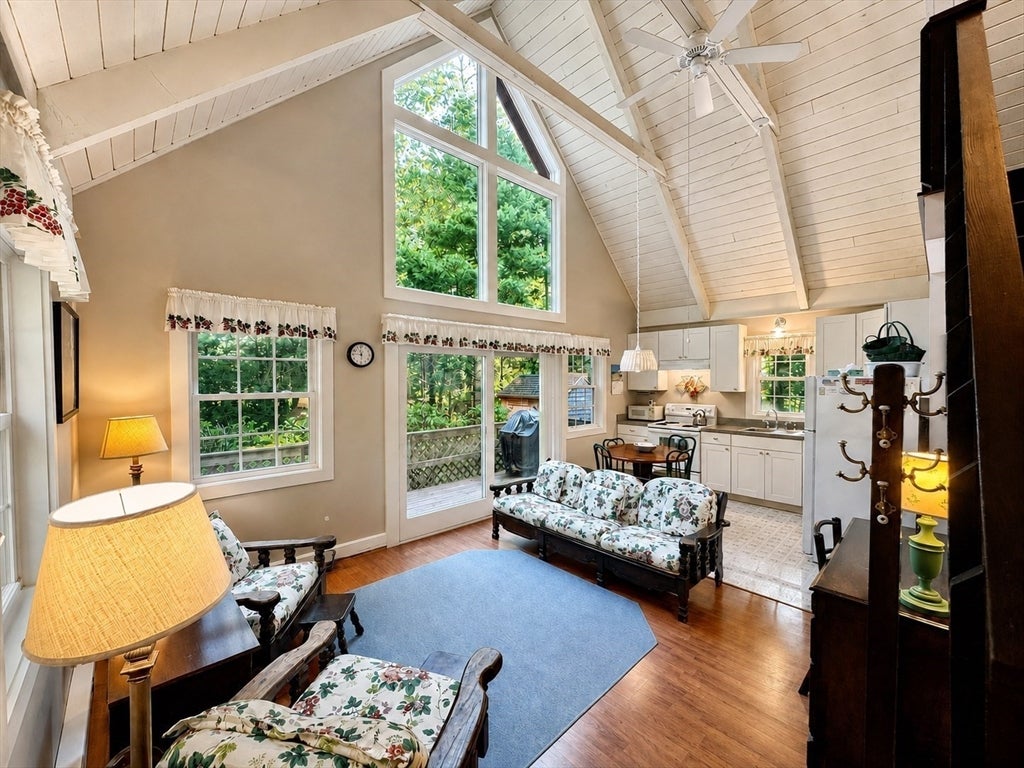 23 Hamblen Way #14, Edgartown, MA Photo #3