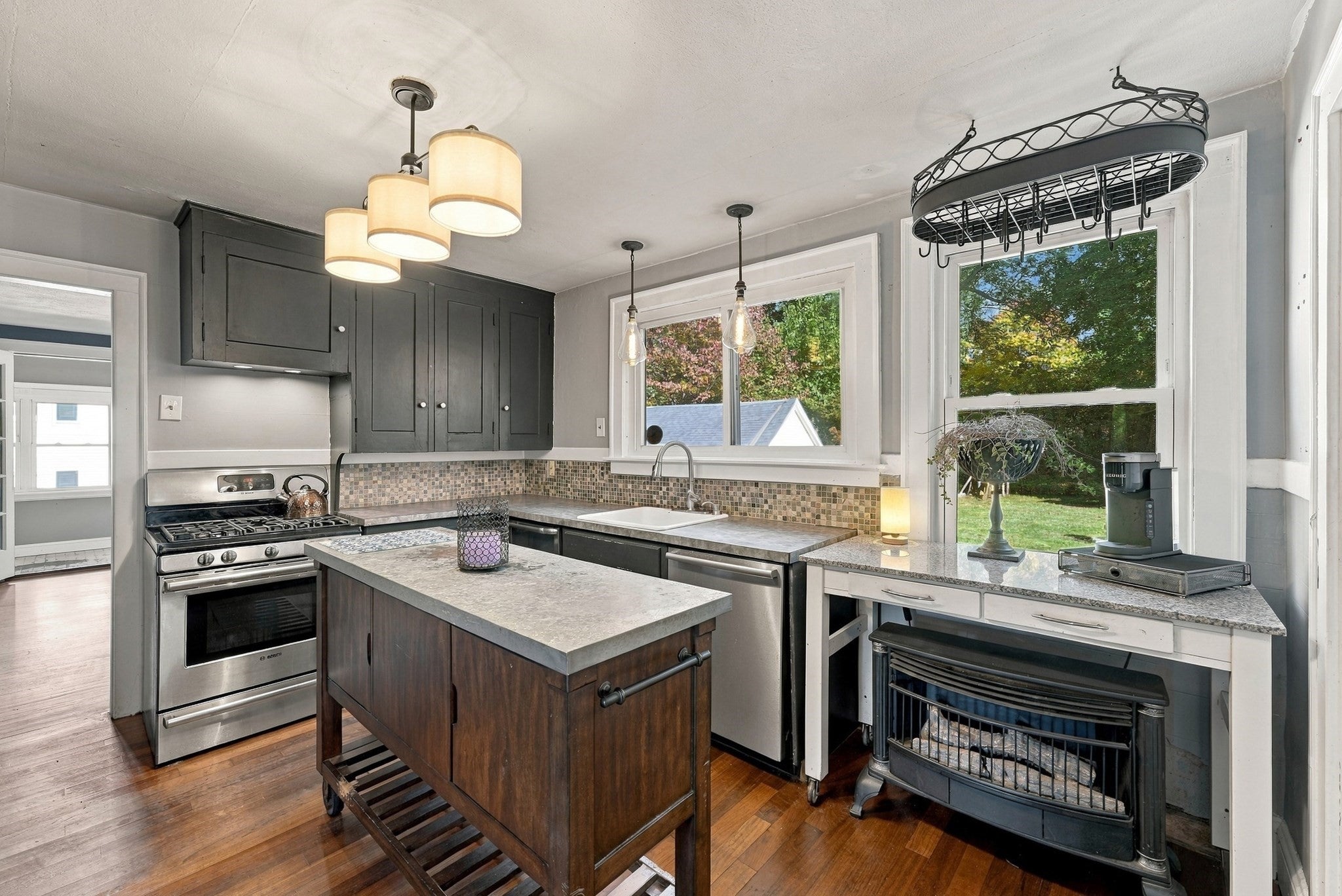 65 Craiwell Ave, West Springfield, MA, 65 Craiwell Ave, West Springfield, MA Photo #6