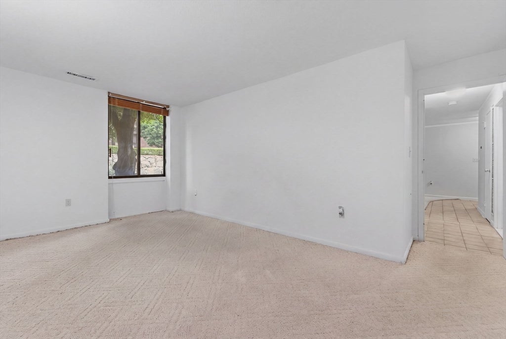 1002 Paradise Rd #1C, Swampscott, MA, 1002 Paradise Rd #1C, Swampscott, MA Photo #15