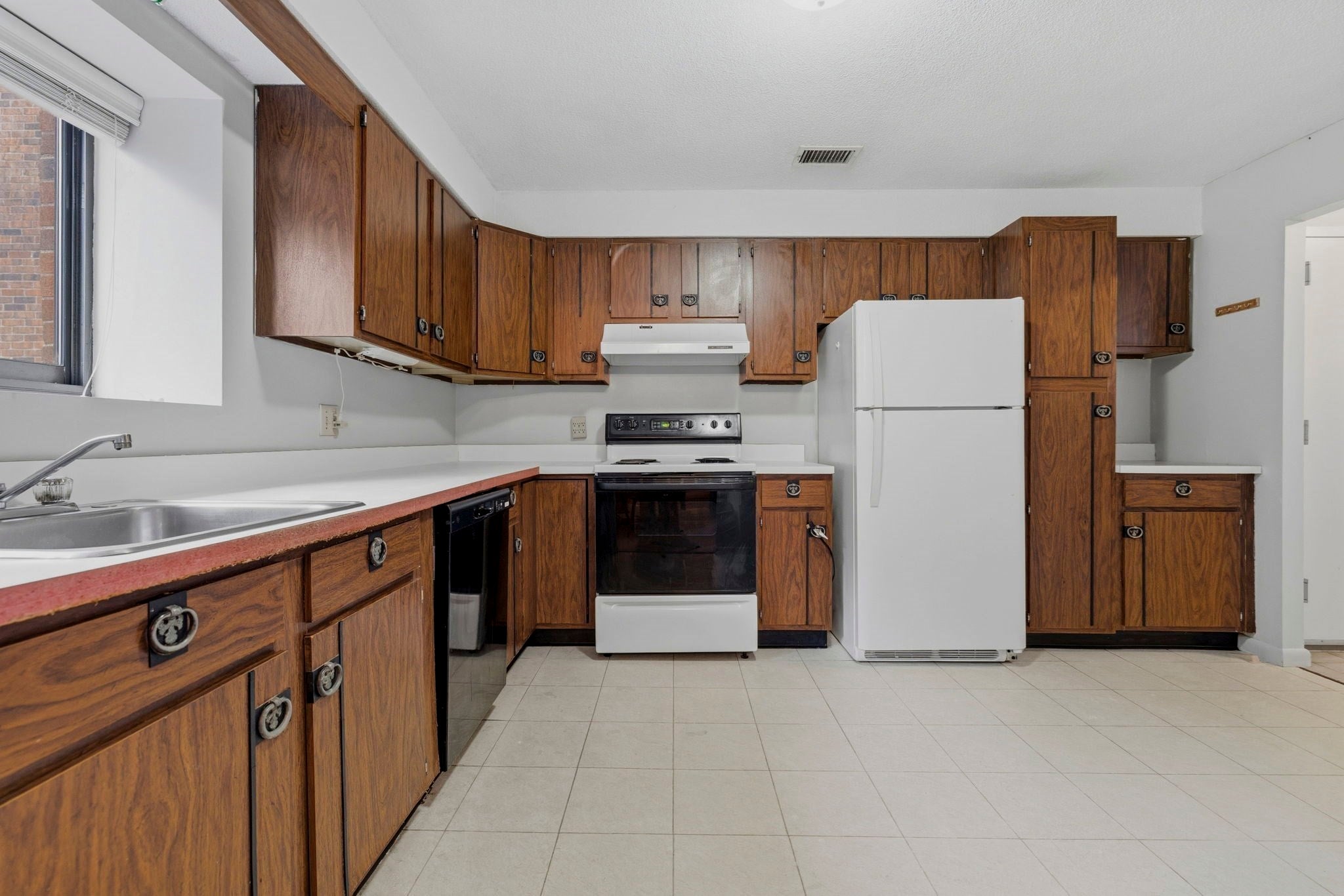 1002 Paradise Rd 1C