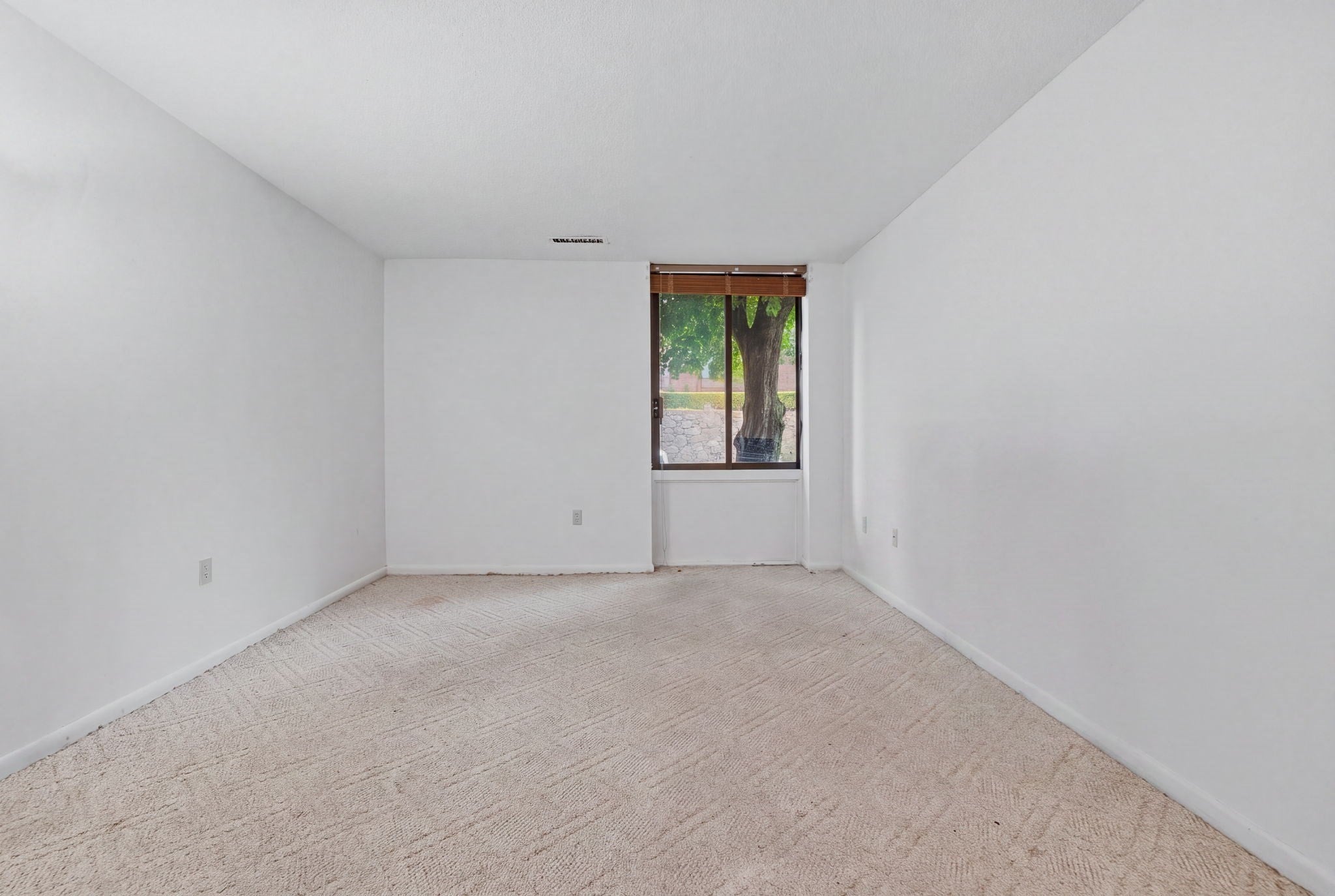 1002 Paradise Rd #1C, Swampscott, MA Photo #18
