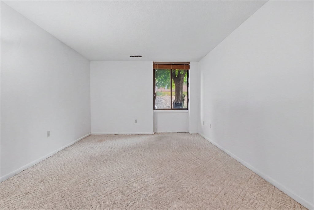 1002 Paradise Rd #1C, Swampscott, MA, 1002 Paradise Rd #1C, Swampscott, MA Photo #18