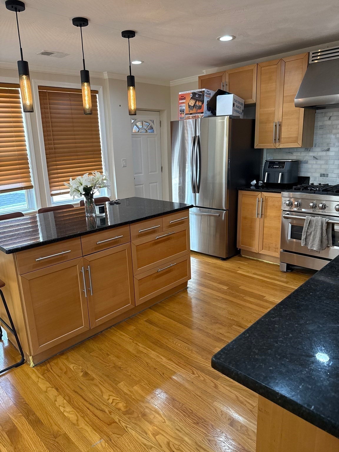 408 Seaver St 2PHA