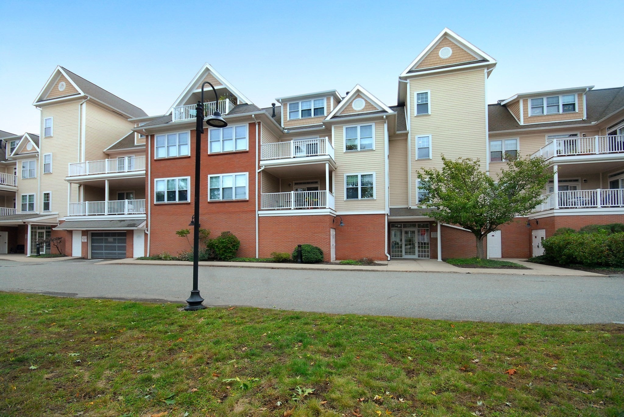 95 Conant St #413, Concord, MA Photo #2