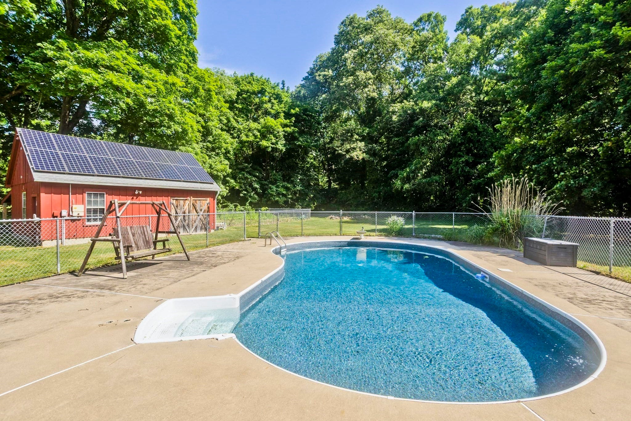 138 Vining Hill Rd
