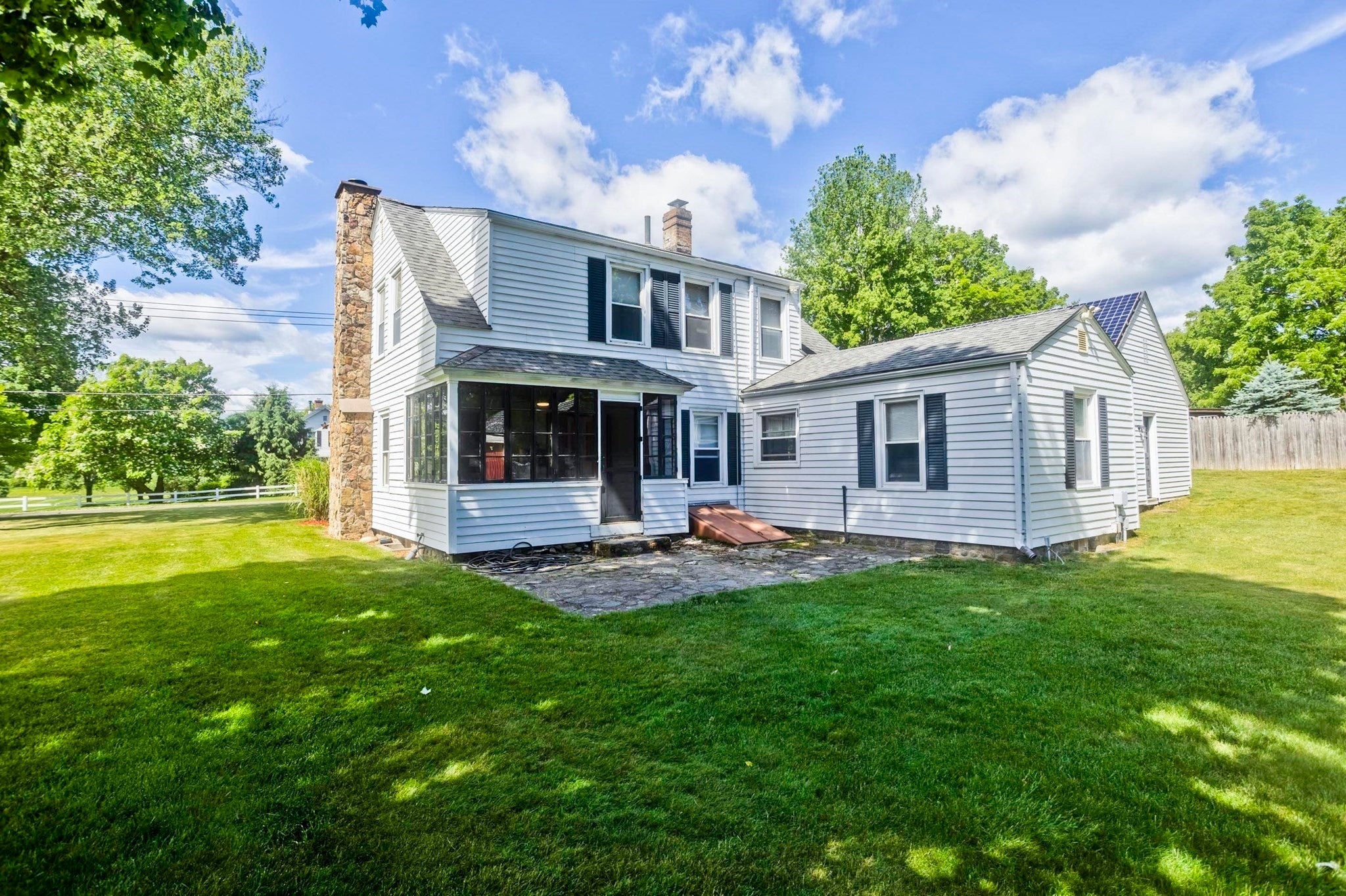 138 Vining Hill Rd