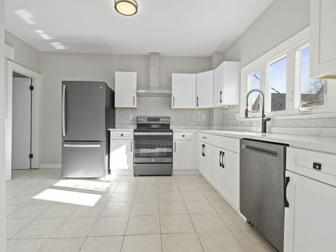 Photo of 42 William St #1, Medford, MA 02155 (MLS # 73486602)