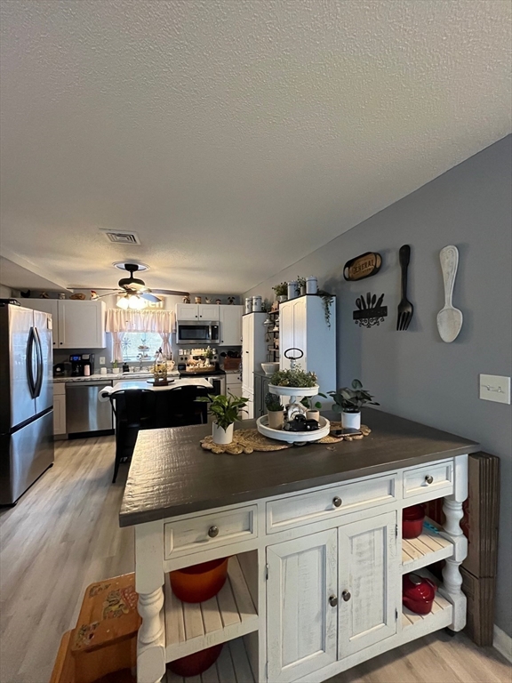 5455 North Main St. 10B