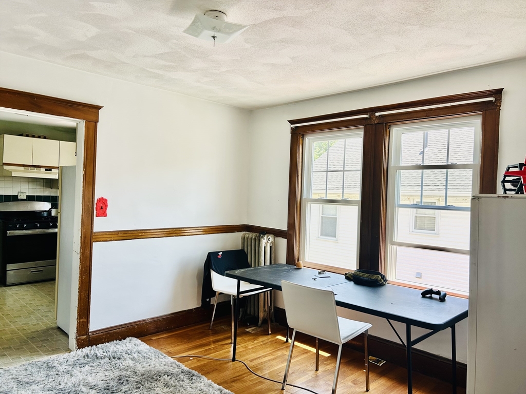 27-29 Edenfield Ave