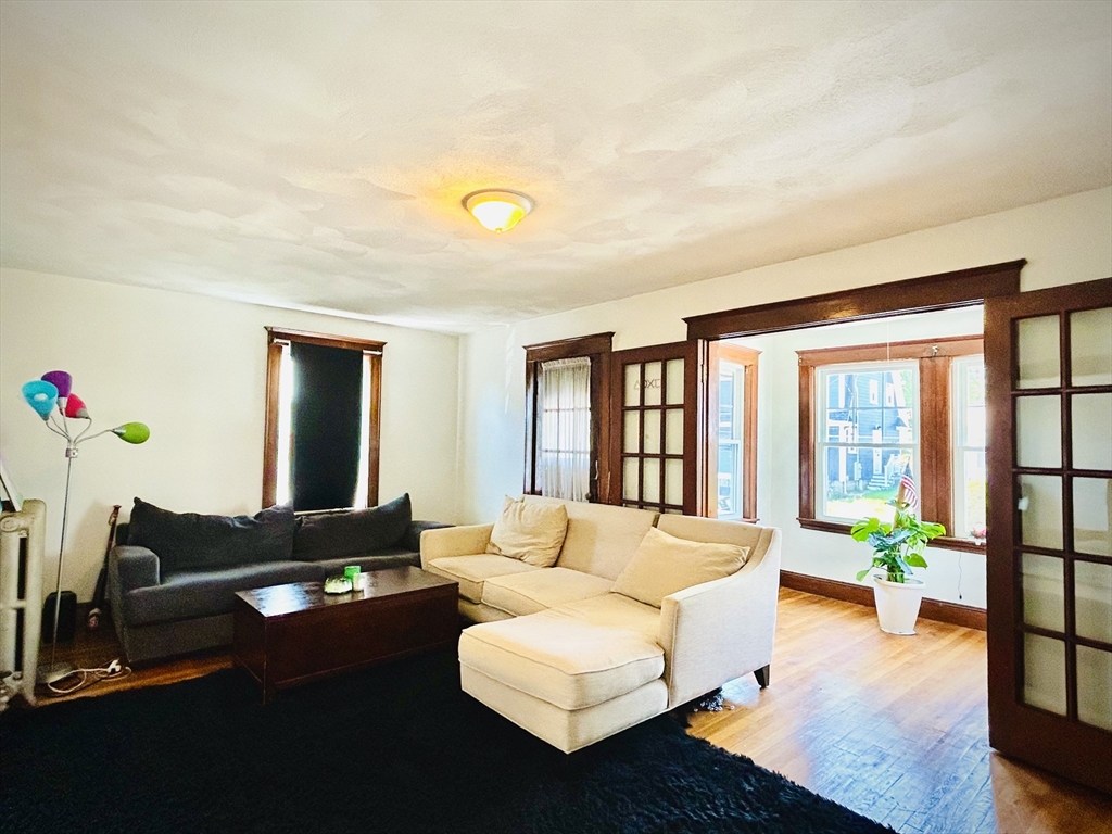 27-29 Edenfield Ave