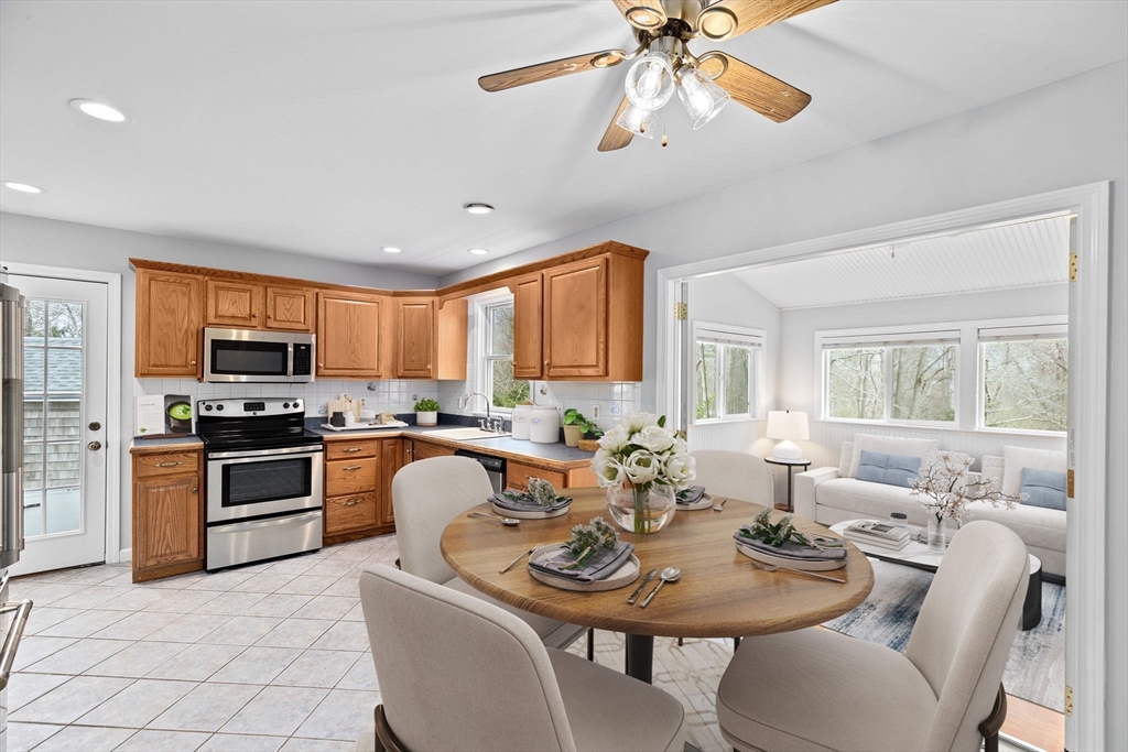 142 Old Oaken Bucket Rd