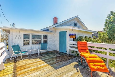 4 Anchor Ave Newbury MA 01951