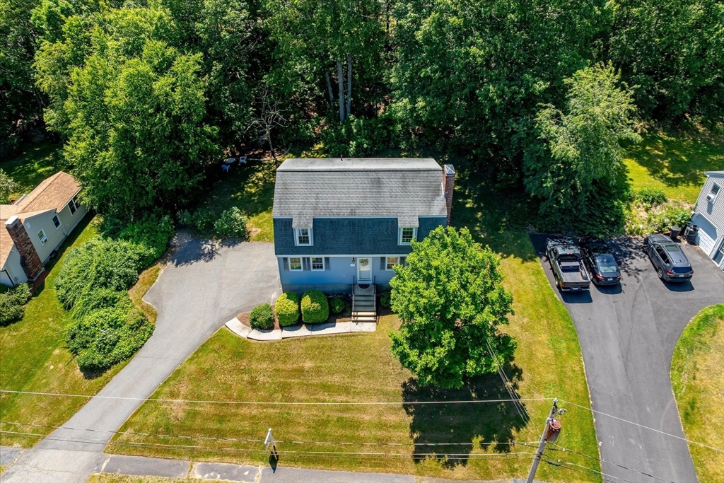119 Winthrop Ln