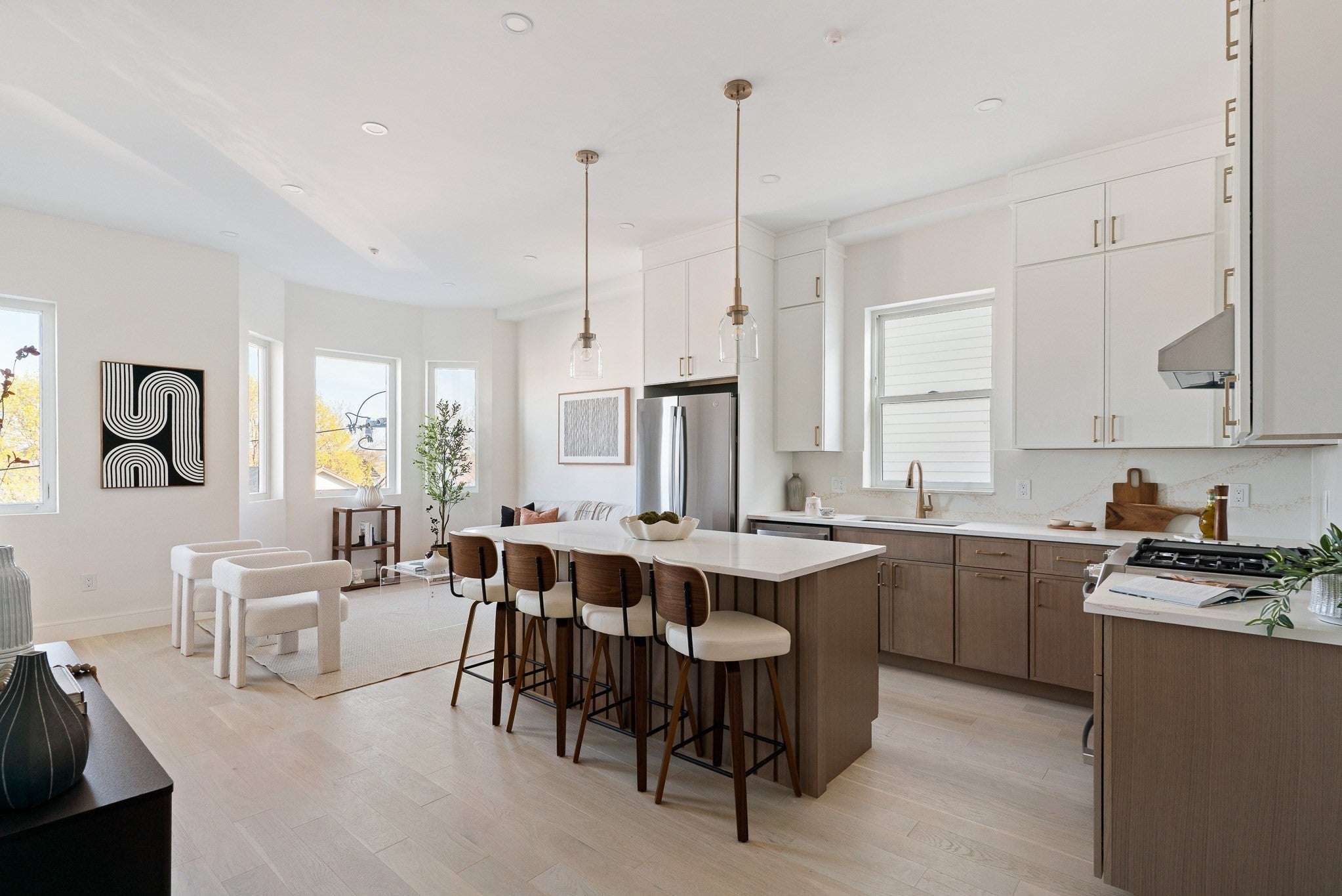 28A Swan Avenue PH