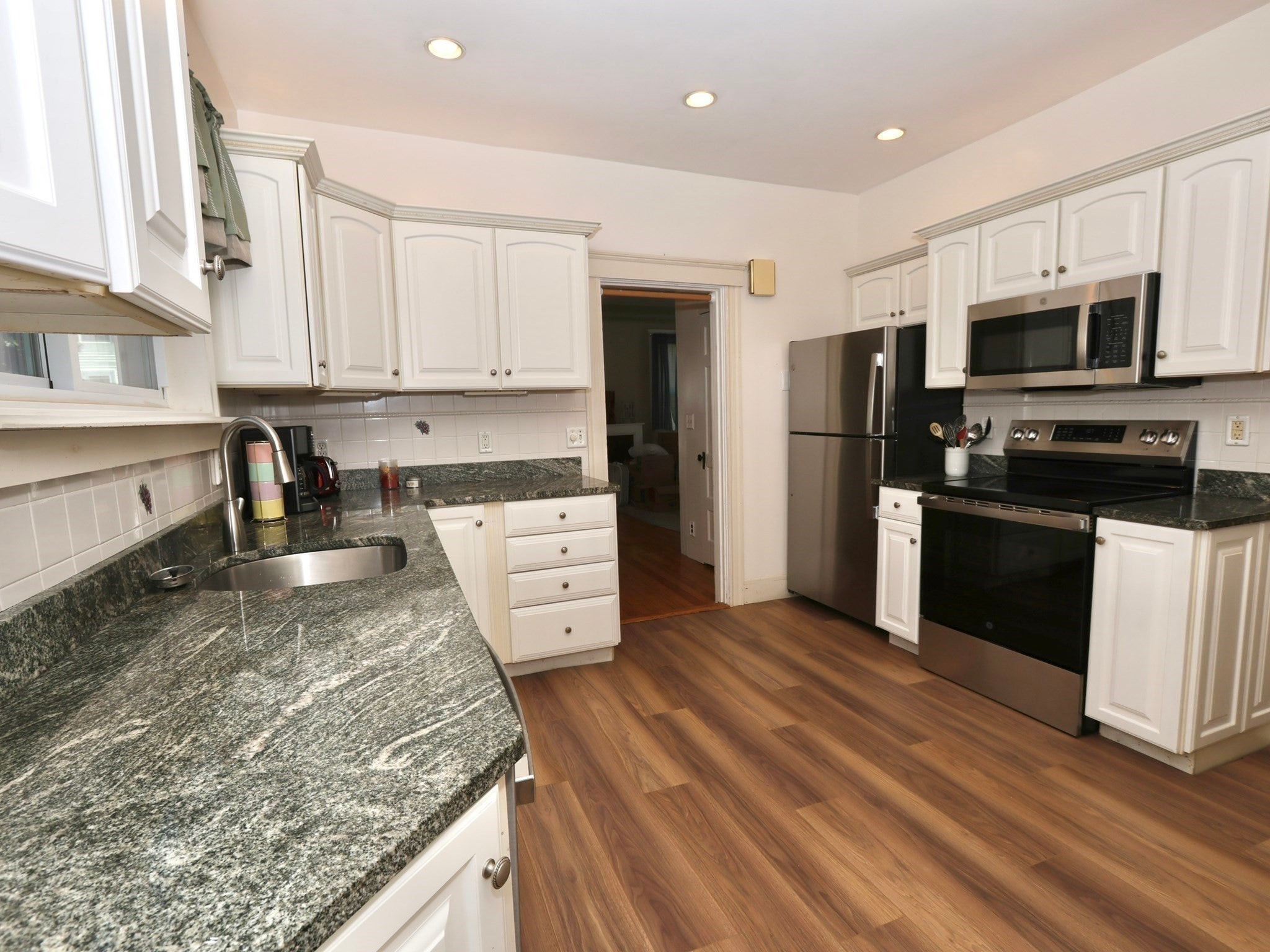 37 Proctor St, Worcester, MA, 37 Proctor St, Worcester, MA Photo #7