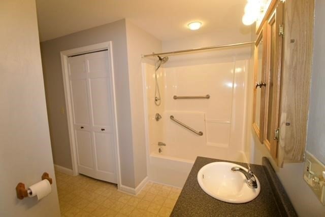 21 Pleasant St #B, Merrimac, MA Photo #10