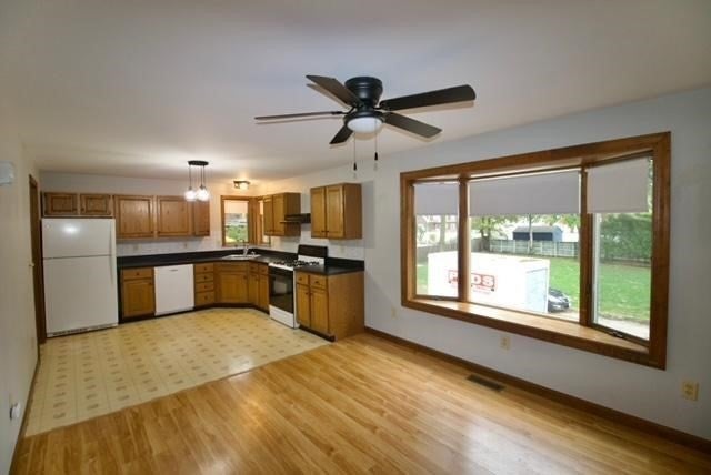 21 Pleasant St #B, Merrimac, MA Photo #4