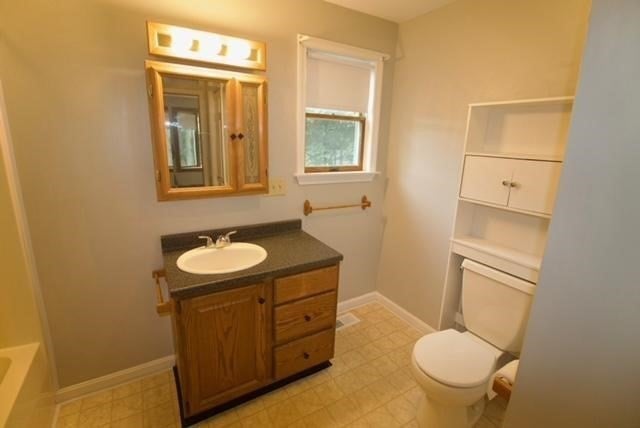 21 Pleasant St #B, Merrimac, MA Photo #8