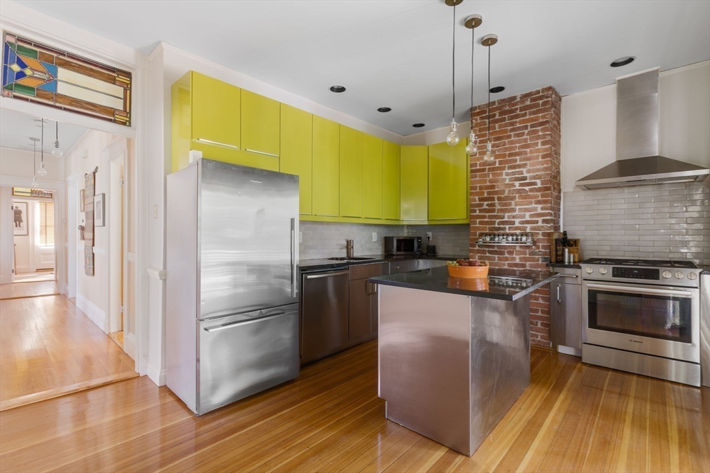33 Stanton Rd 3