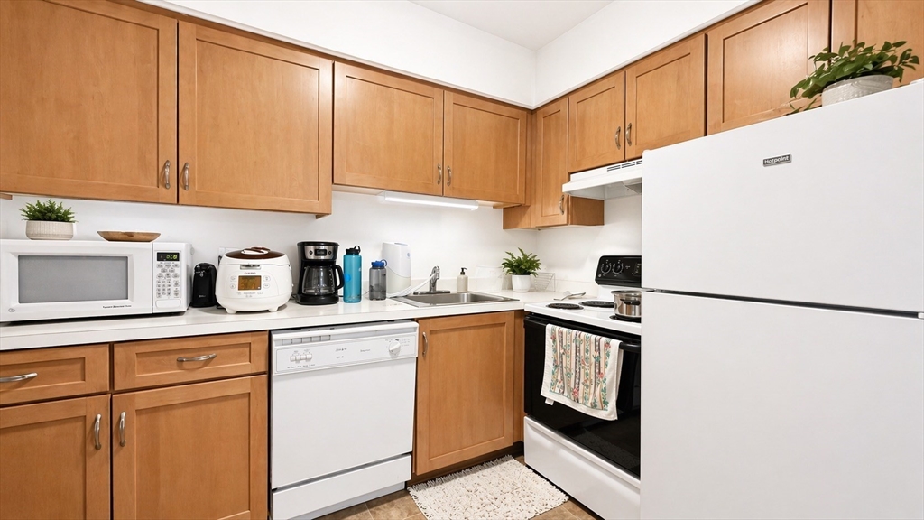 33 Paul St 24