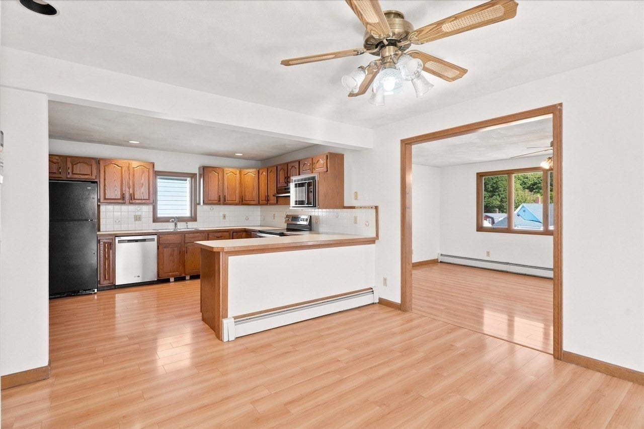 58 Webster St, Lynn, MA Photo #13