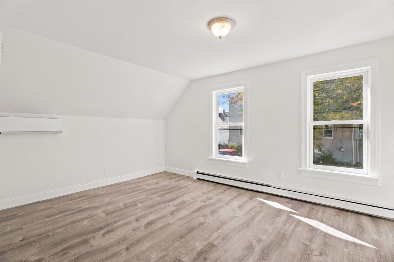 58 Webster St, Lynn, MA Photo #23