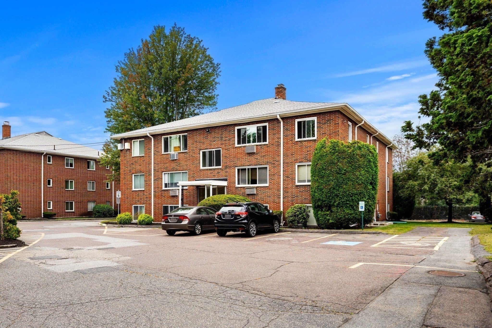 3 Albert Dr #11, Woburn, MA Photo #15