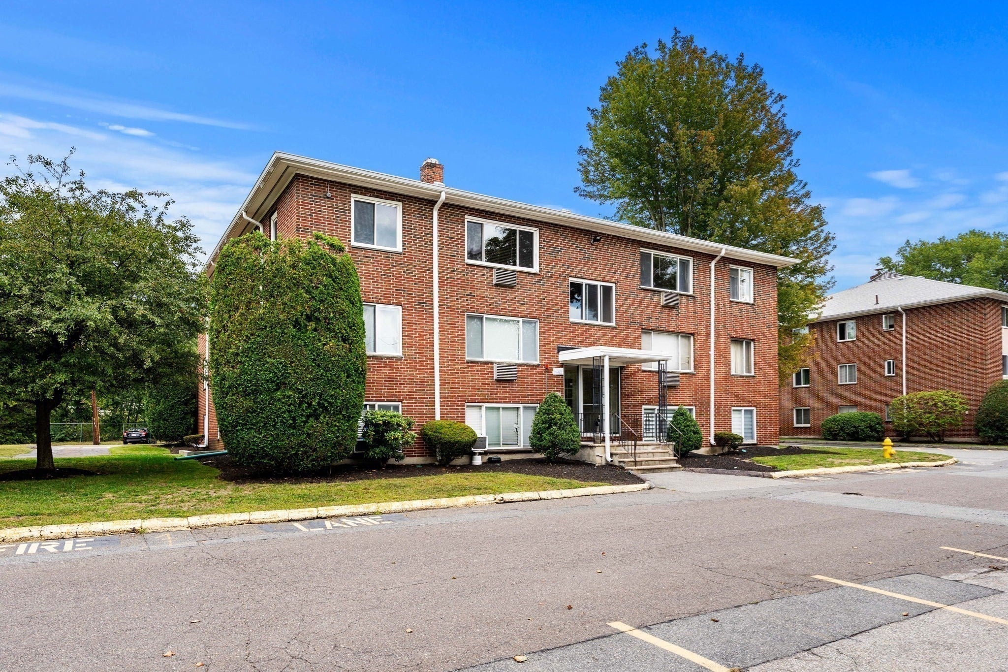 3 Albert Dr #11, Woburn, MA Photo #1