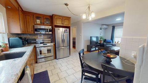 Photo of 37 Willis Ave #1, Medford, MA 02155 (MLS # 73461446)