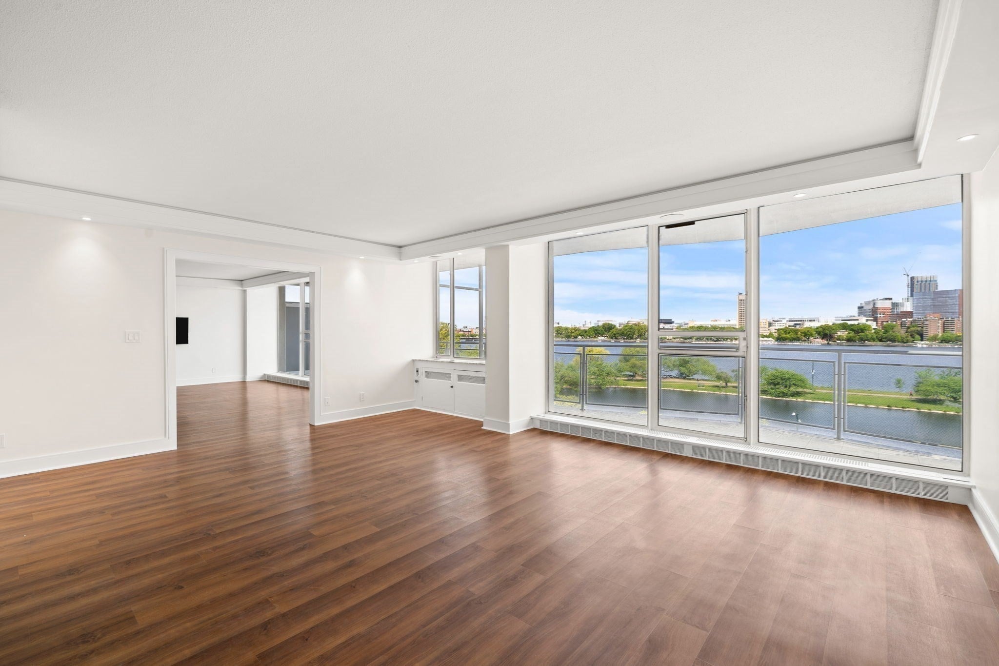 330 Beacon St 65/66