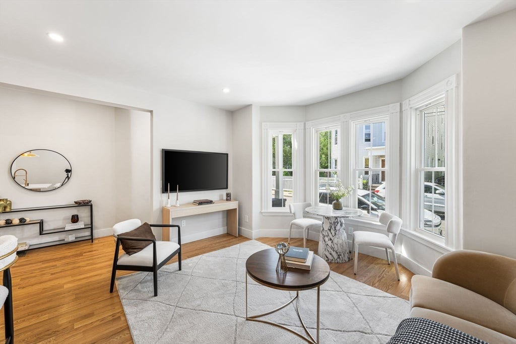 14 Harbor View St #1, Boston, MA, 14 Harbor View St #1, Boston, MA Photo #4