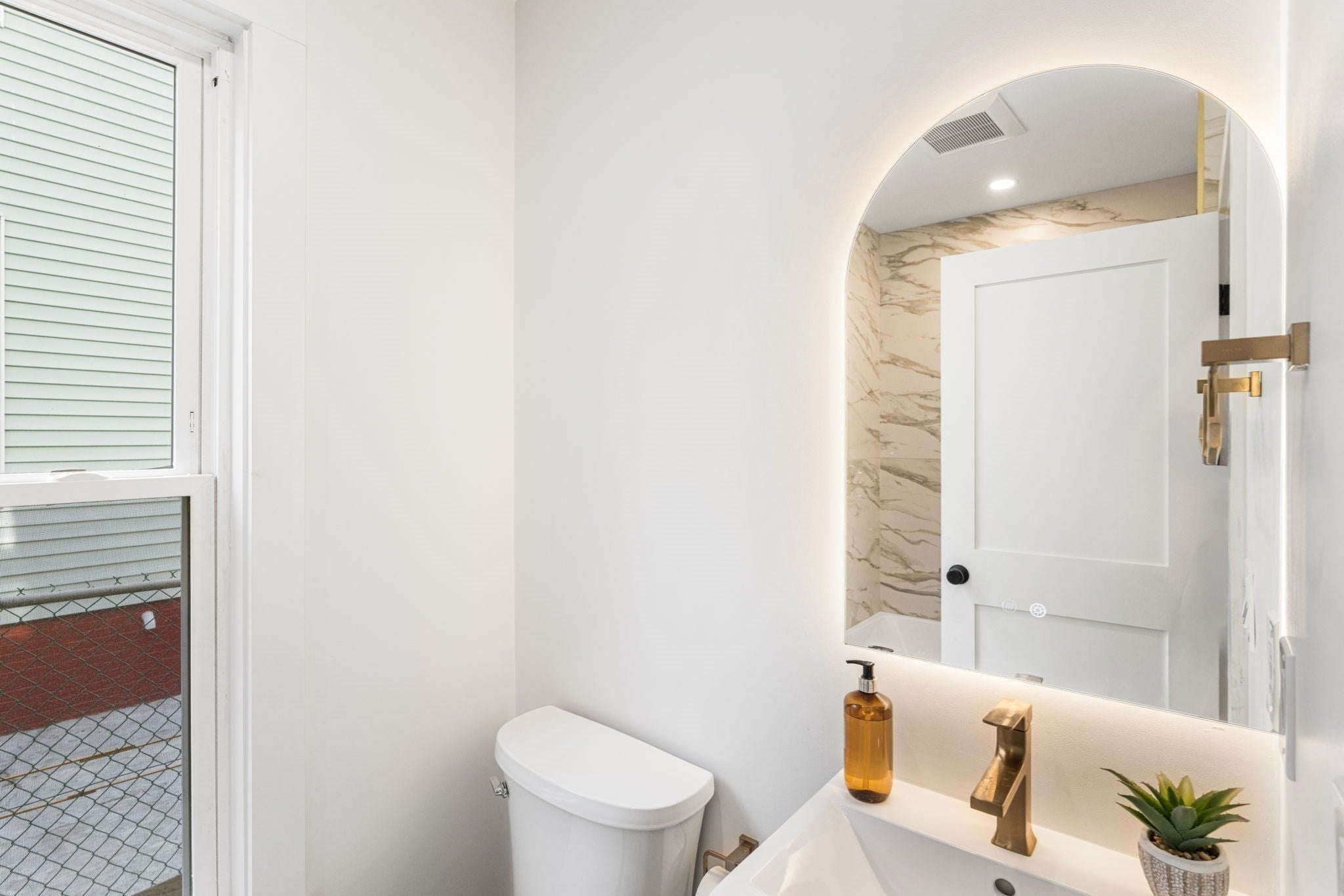 14 Harbor View St #1, Boston, MA, 14 Harbor View St #1, Boston, MA Photo #15