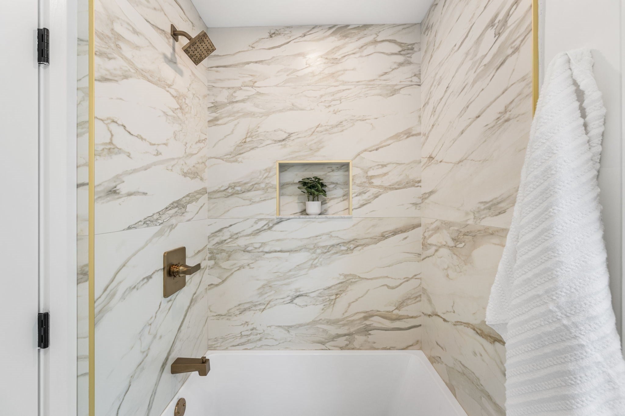 14 Harbor View St #1, Boston, MA, 14 Harbor View St #1, Boston, MA Photo #16