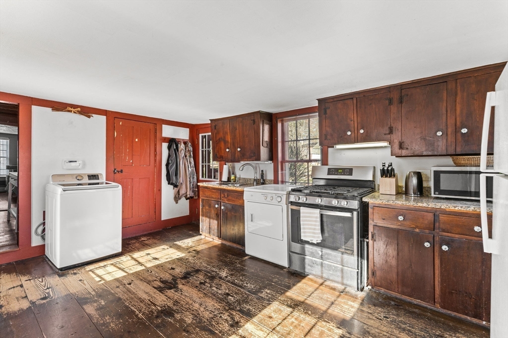 76 Parsonage Rd