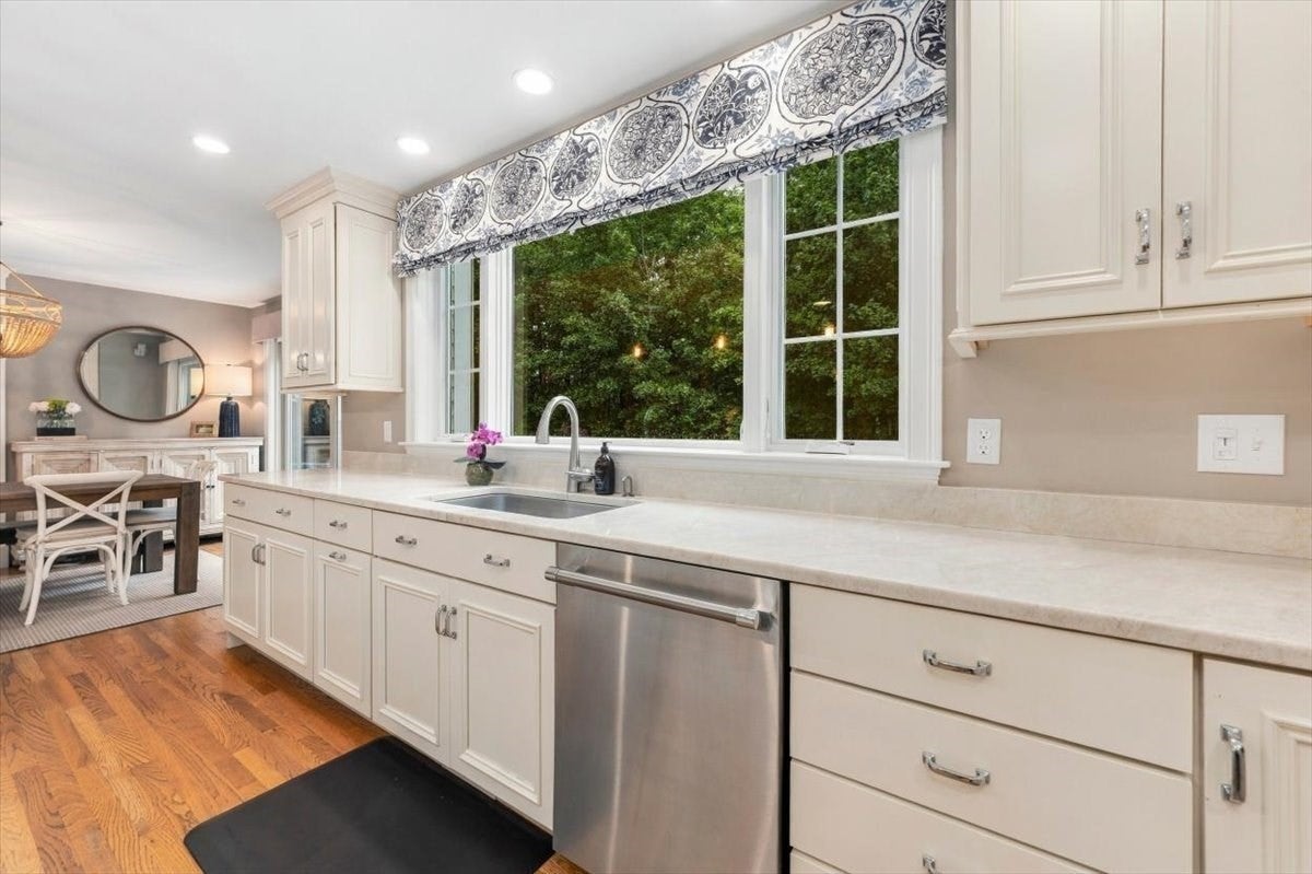 24 Whitcomb Avenue, Hingham, MA, 24 Whitcomb Avenue, Hingham, MA Photo #4