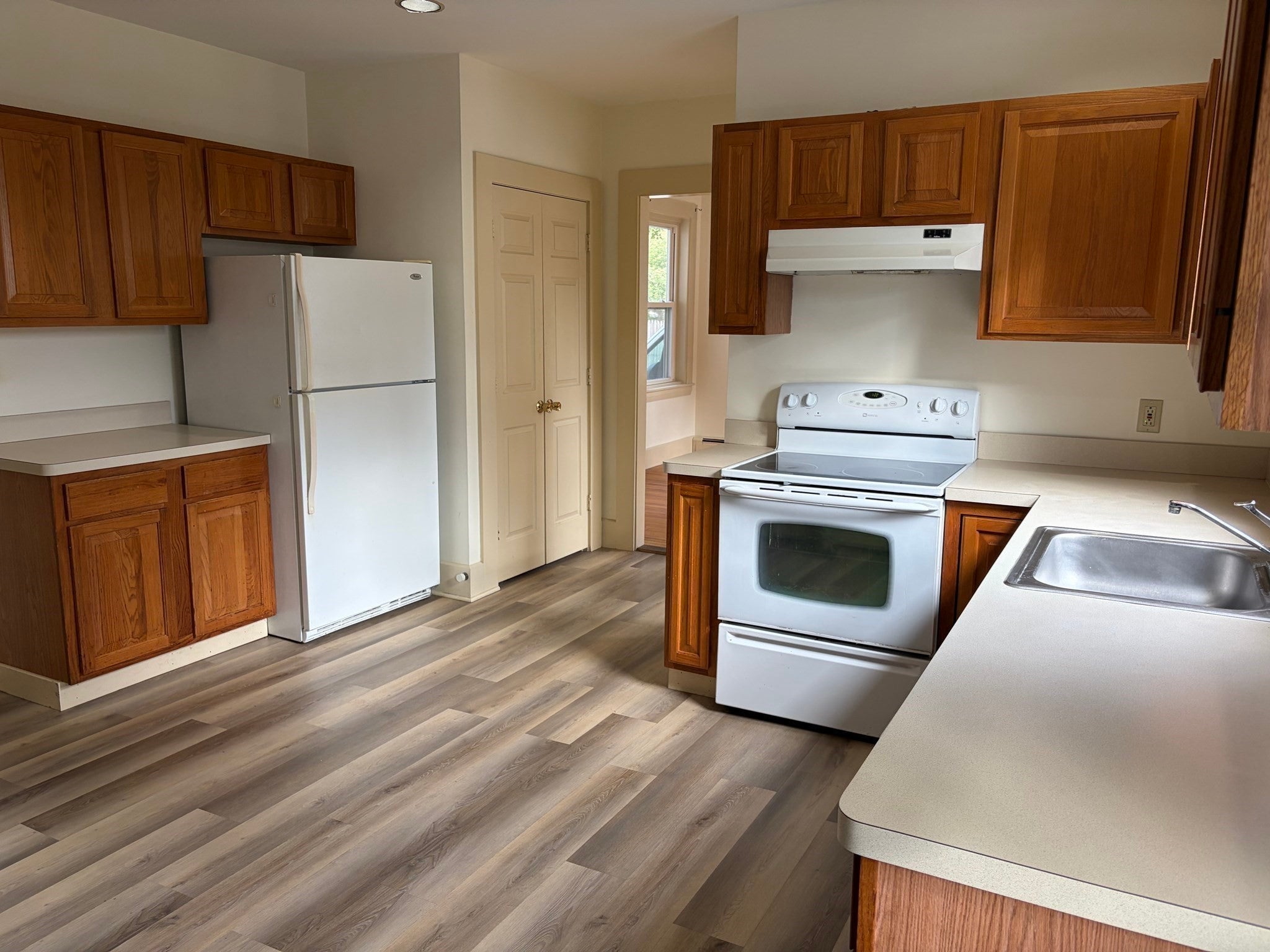 17 Lake Street #17, Hopedale, MA, 17 Lake Street #17, Hopedale, MA Photo #4