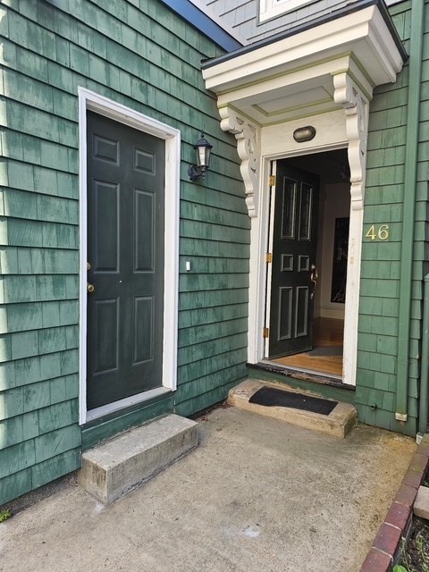 46 Hunting St