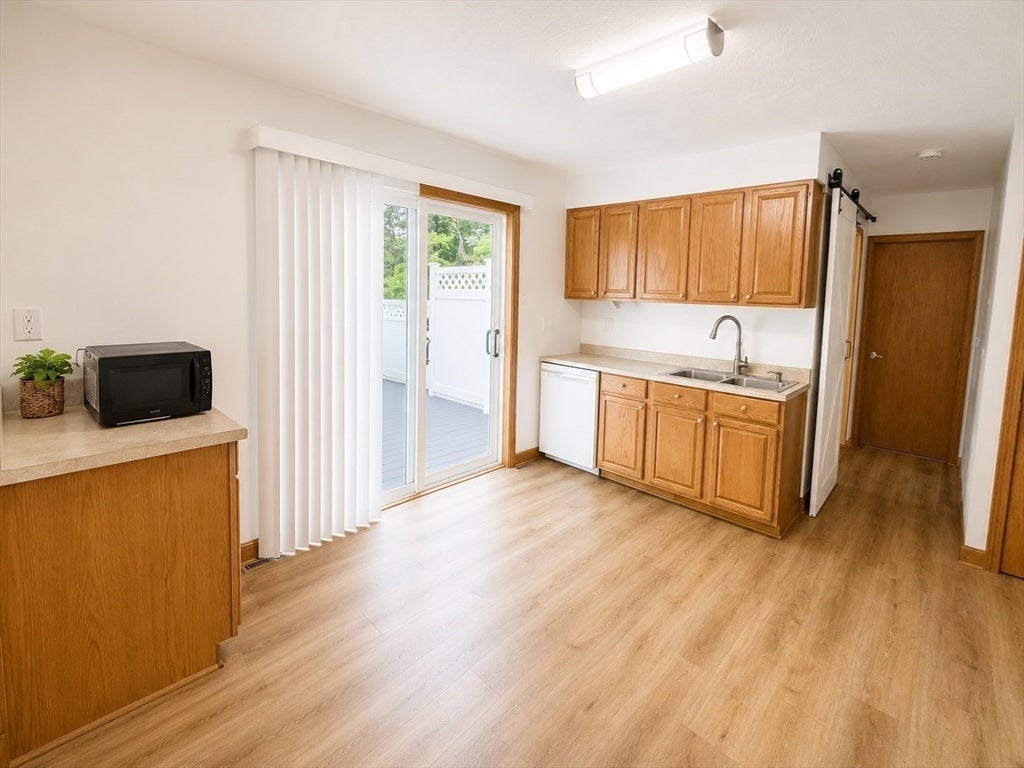 35 Beach St #A, Millbury, MA, 35 Beach St #A, Millbury, MA Photo #5