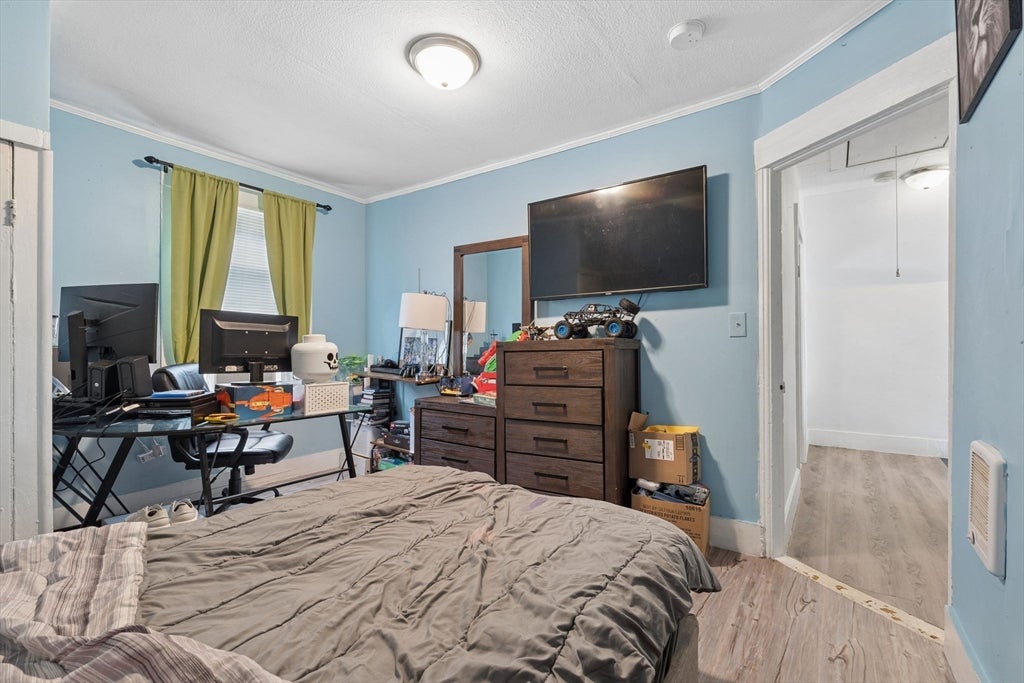 323 Rollstone St, Fitchburg, MA, 323 Rollstone St, Fitchburg, MA Photo #21