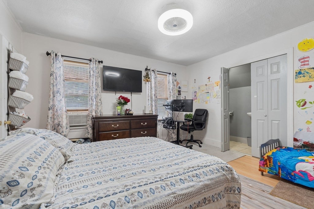 323 Rollstone St, Fitchburg, MA, 323 Rollstone St, Fitchburg, MA Photo #25