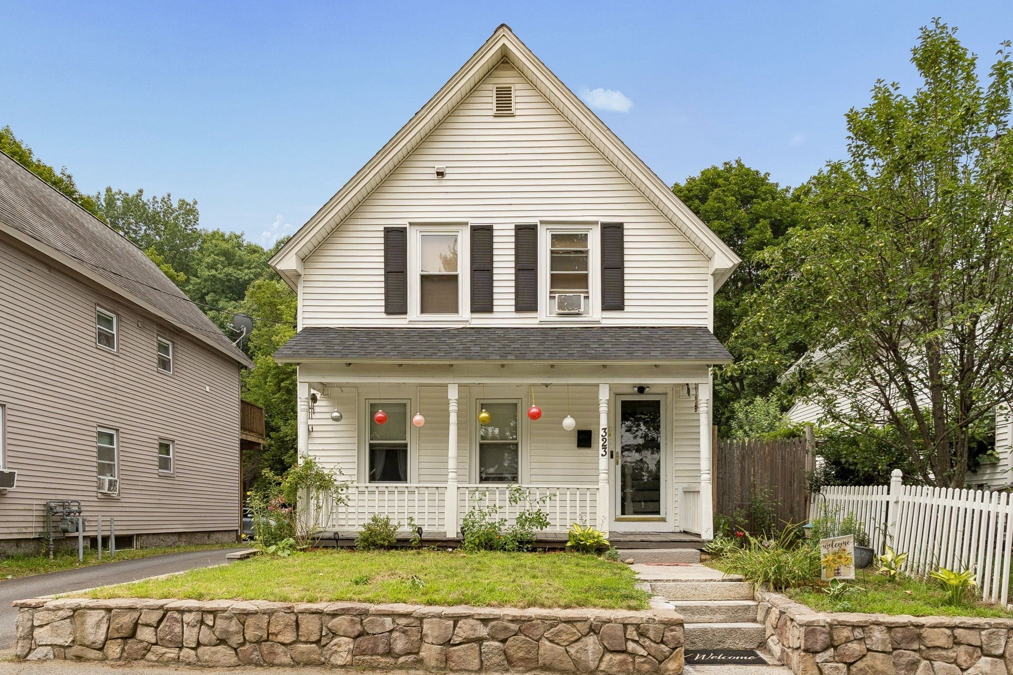 323 Rollstone St, Fitchburg, MA, 323 Rollstone St, Fitchburg, MA Photo #1