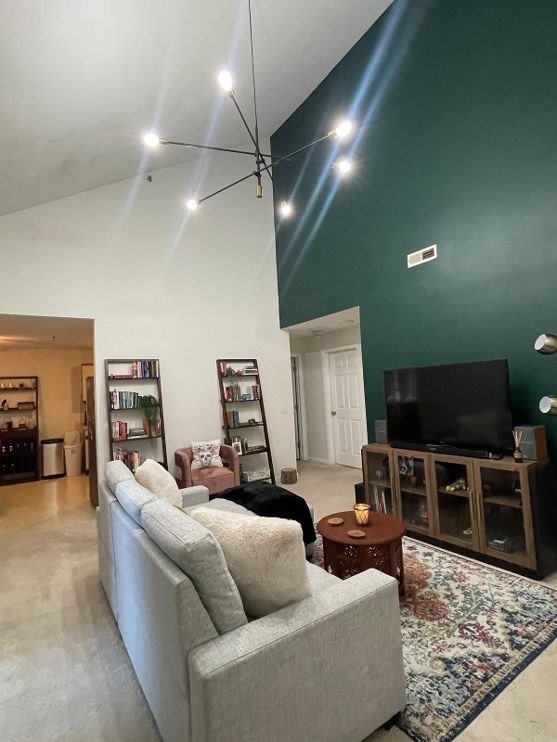 84 Tennis Plaza Rd 58