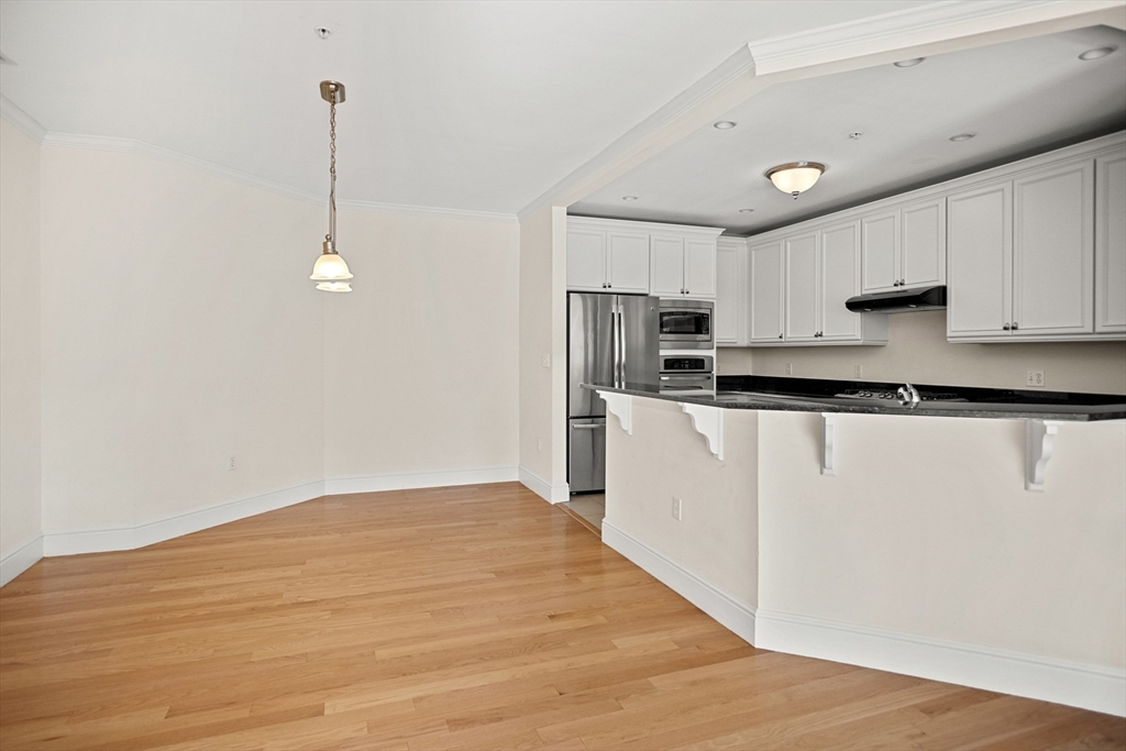 112 Johnson Woods Dr 102