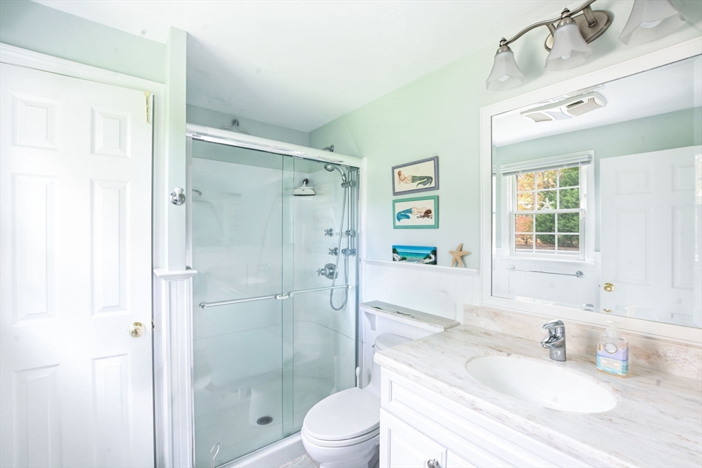 Dennis, Massachusetts 02641, United States, 3 Bedrooms Bedrooms, ,3 BathroomsBathrooms,Residential,Pending,241289