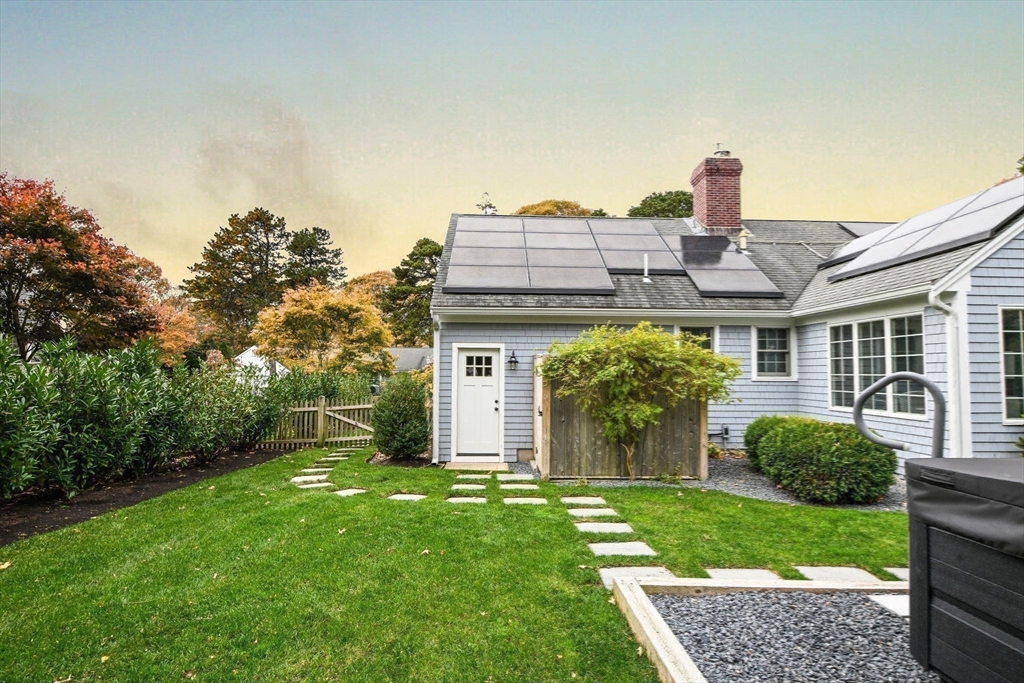 Dennis, Massachusetts 02641, United States, 3 Bedrooms Bedrooms, ,3 BathroomsBathrooms,Residential,Pending,241289