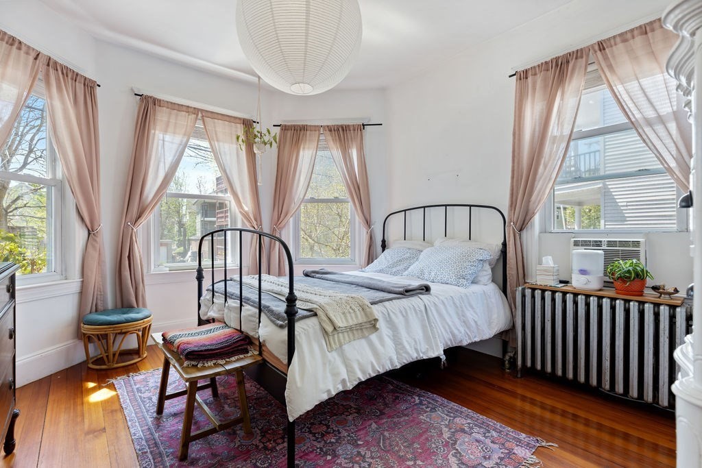 Click for 17 Germania St #1, Boston, MA slideshow