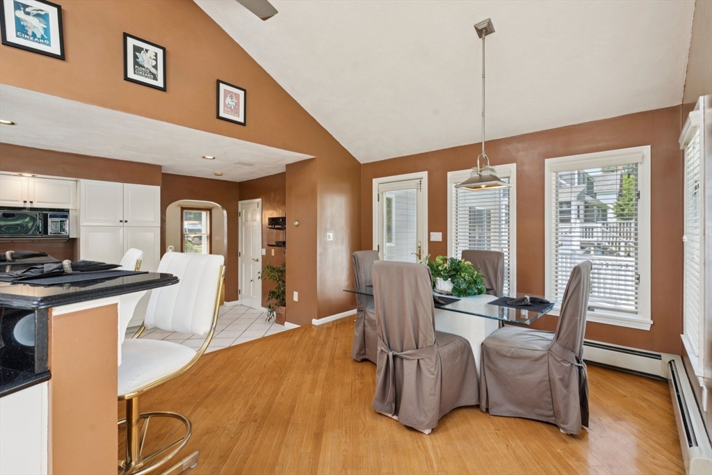 42 Woodland Rd